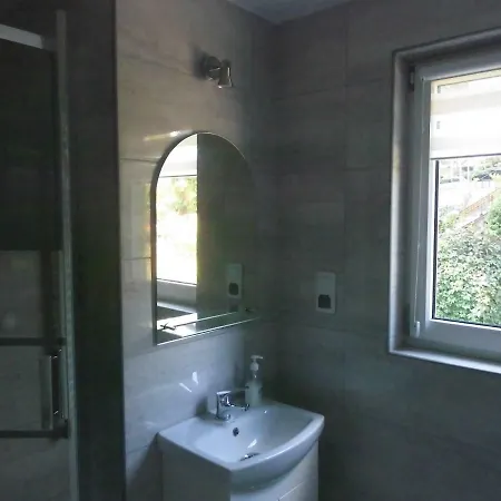 Bezowy * 예들리나-즈드로이