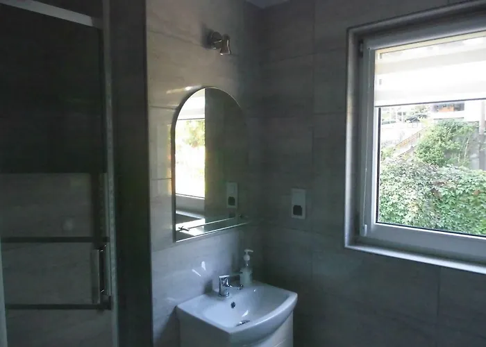 Bezowy * Jedlina-Zdroj